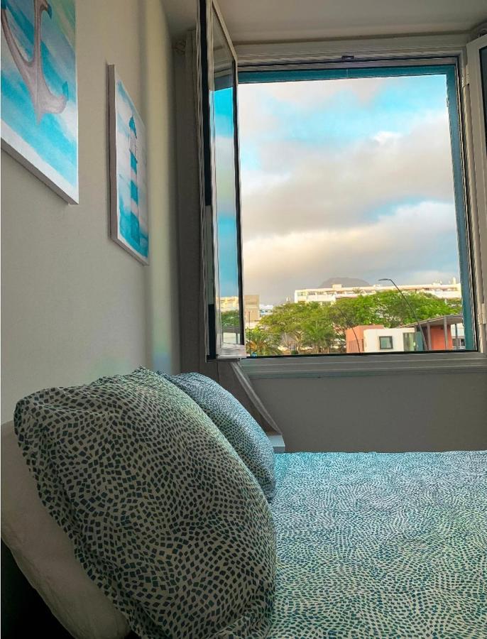 Lovely 2 Bedroom Apartment Near Las Vistas Beach Adults Only! プラヤ・デ・ラス・アメリカス エクステリア 写真